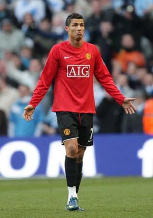 利物浦考察法甲中卫雅凯，科纳特或离队