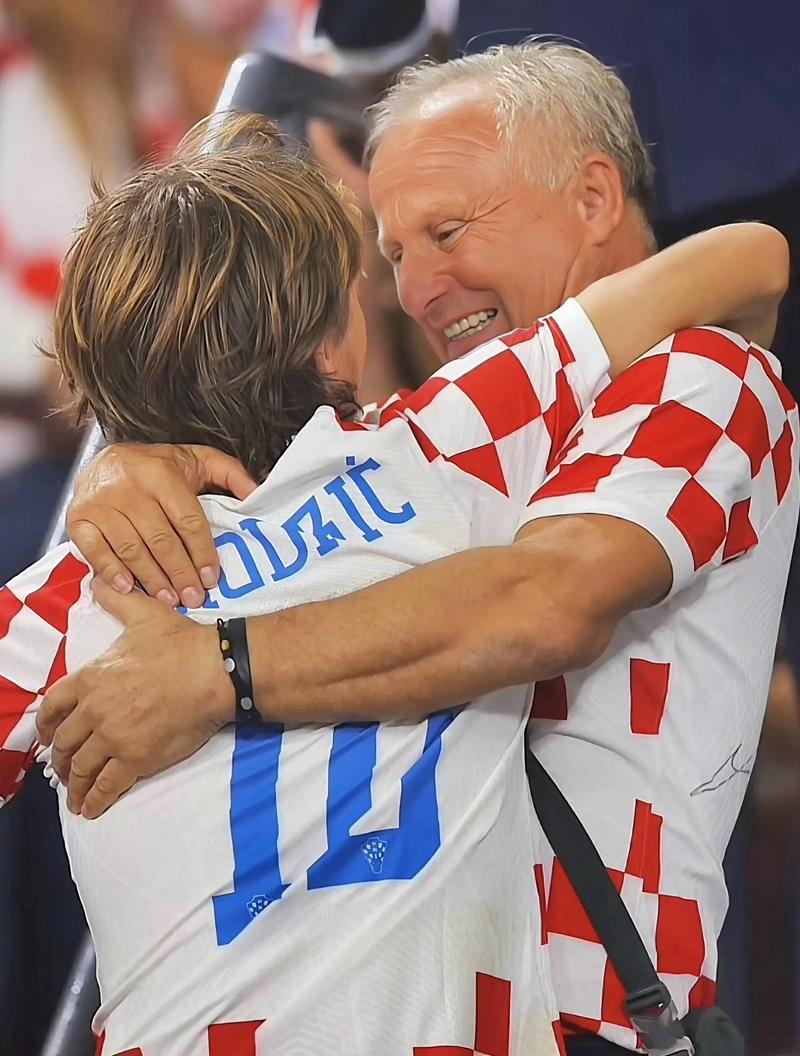 阿莫林：我不想没夺冠就离开曼联；我不怕下课我怕的是不赢球